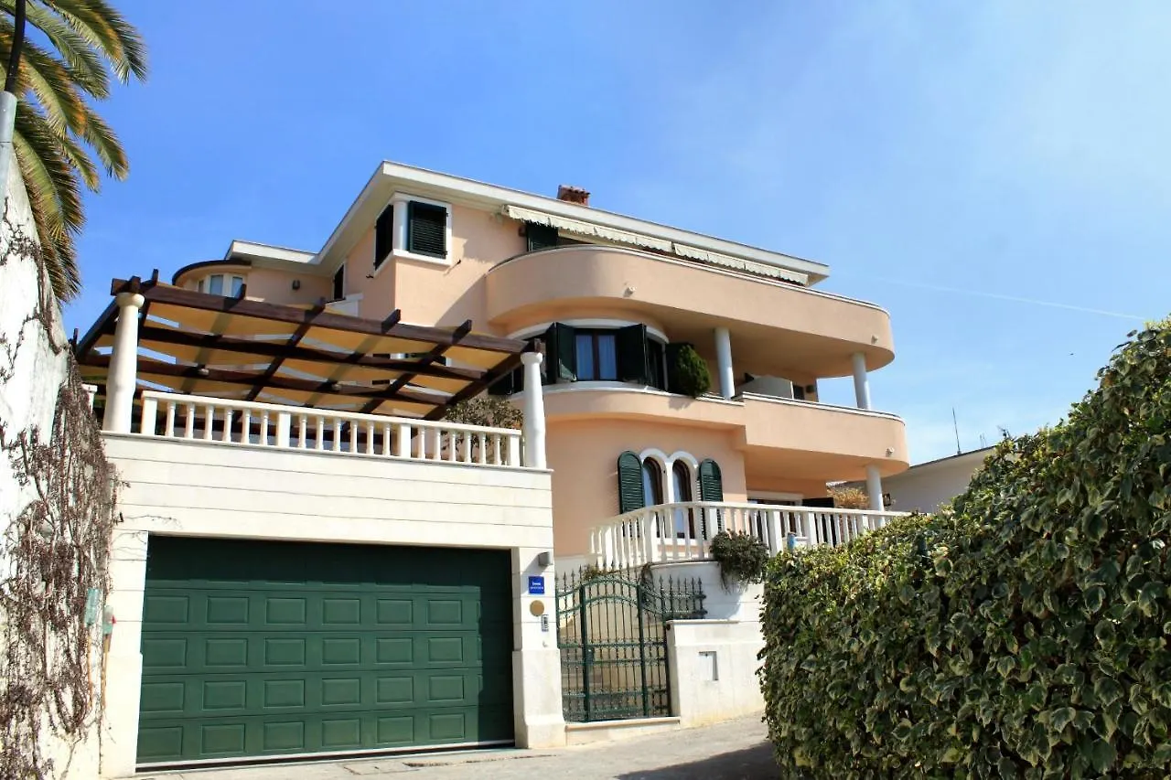 Seaside Apartments With A Swimming Pool Trogir - 7561 Croatia