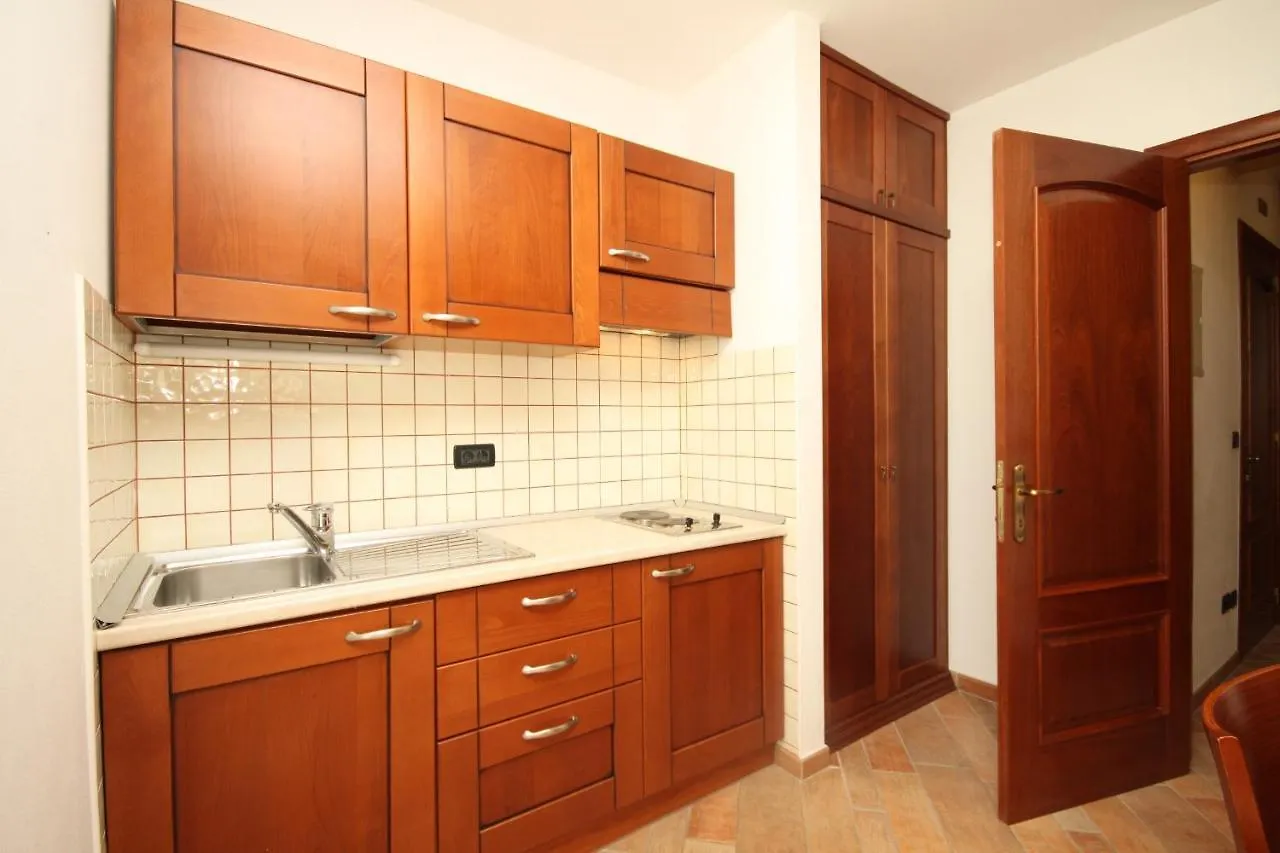 Seaside Apartments With A Swimming Pool Trogir - 7561
