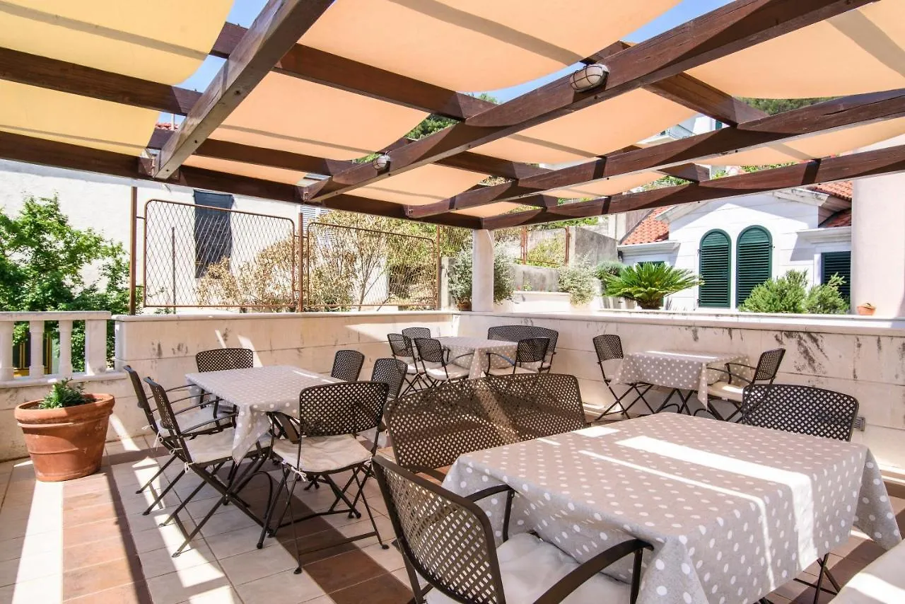 Seaside Apartments With A Swimming Pool Trogir - 7561