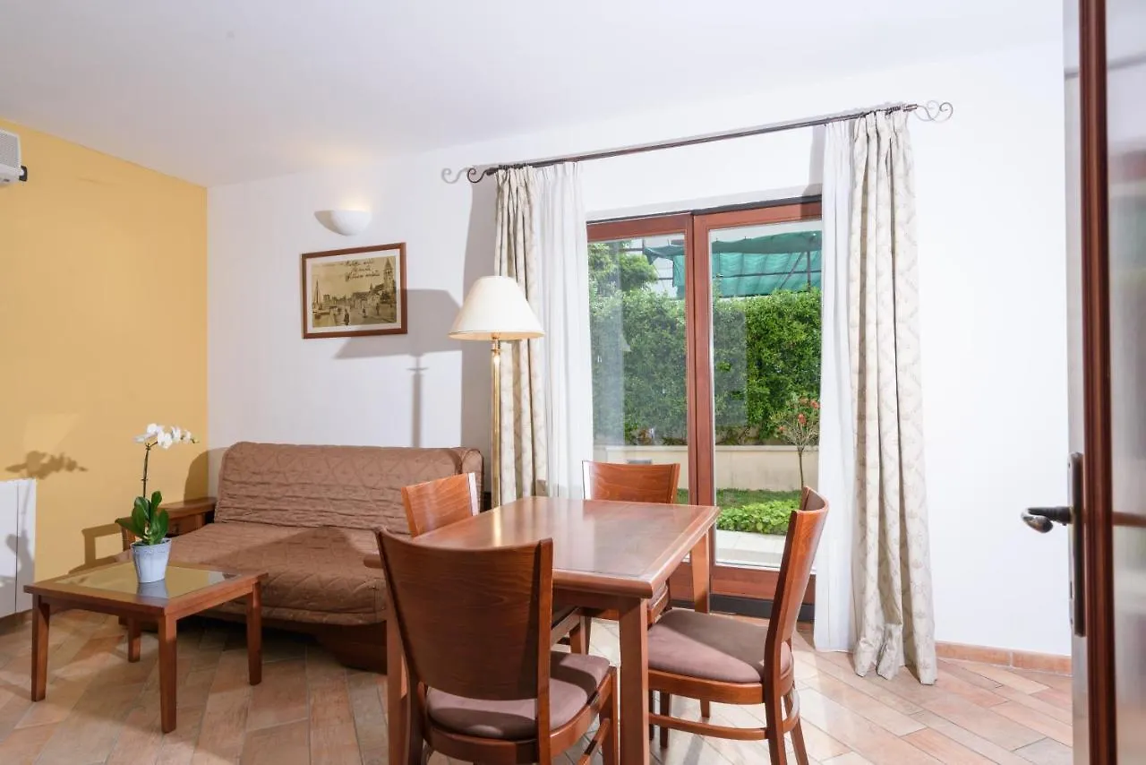 Seaside Apartments With A Swimming Pool Trogir - 7561