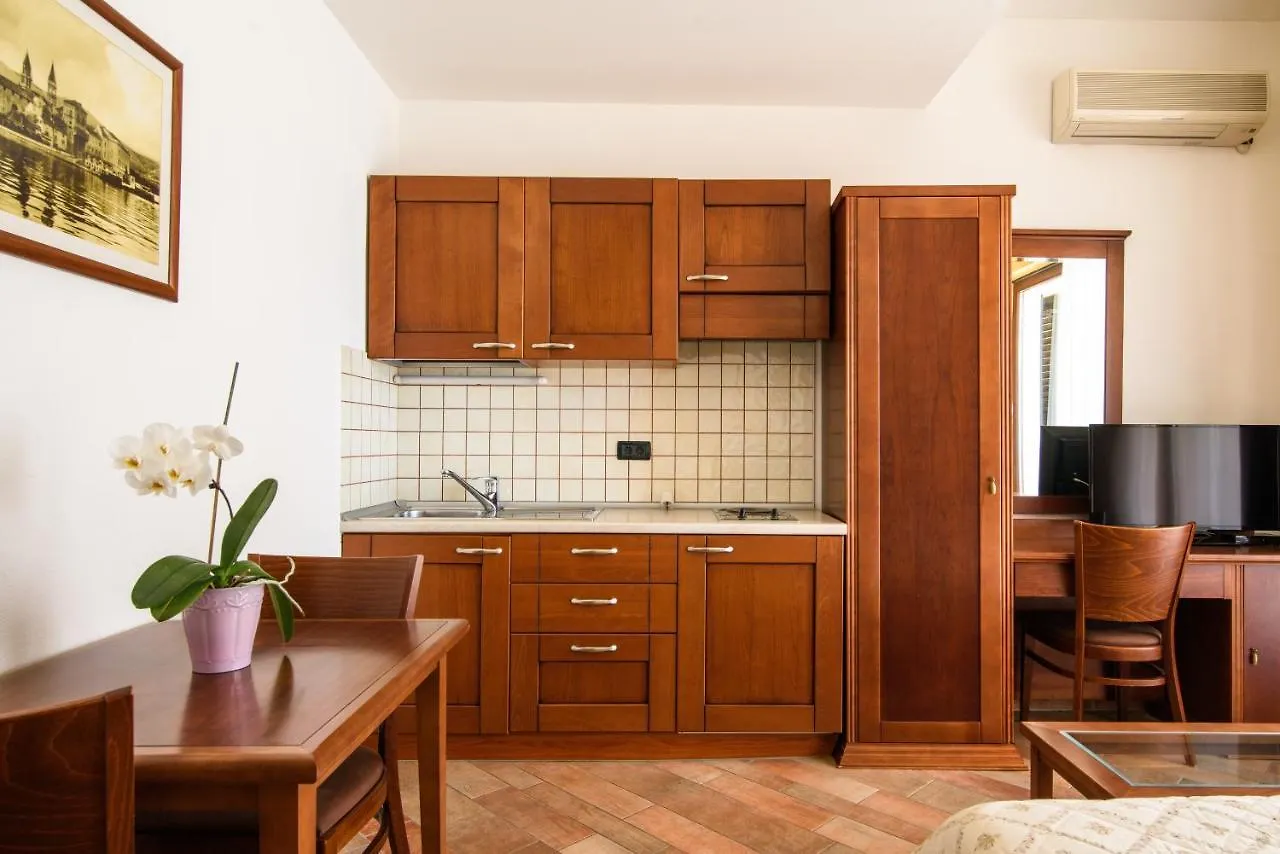 Seaside Apartments With A Swimming Pool Trogir - 7561 Croatia