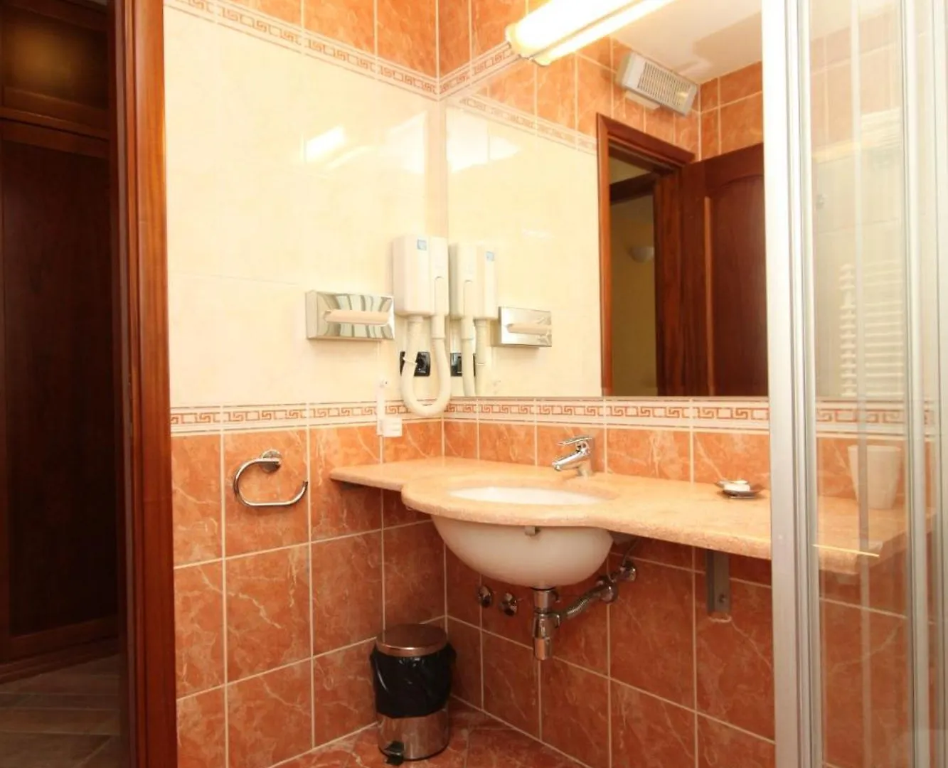 Seaside Apartments With A Swimming Pool Trogir - 7561